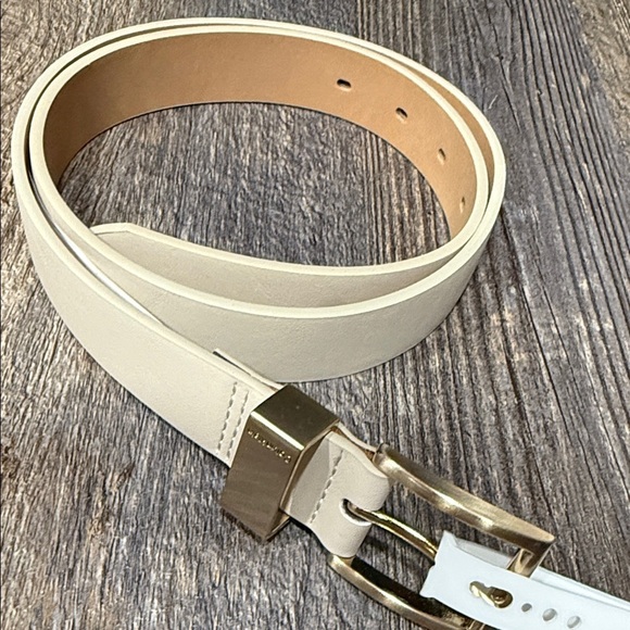 Calvin Klein Beige Leather Belt with Gold Buckle - Picture 8 of 11